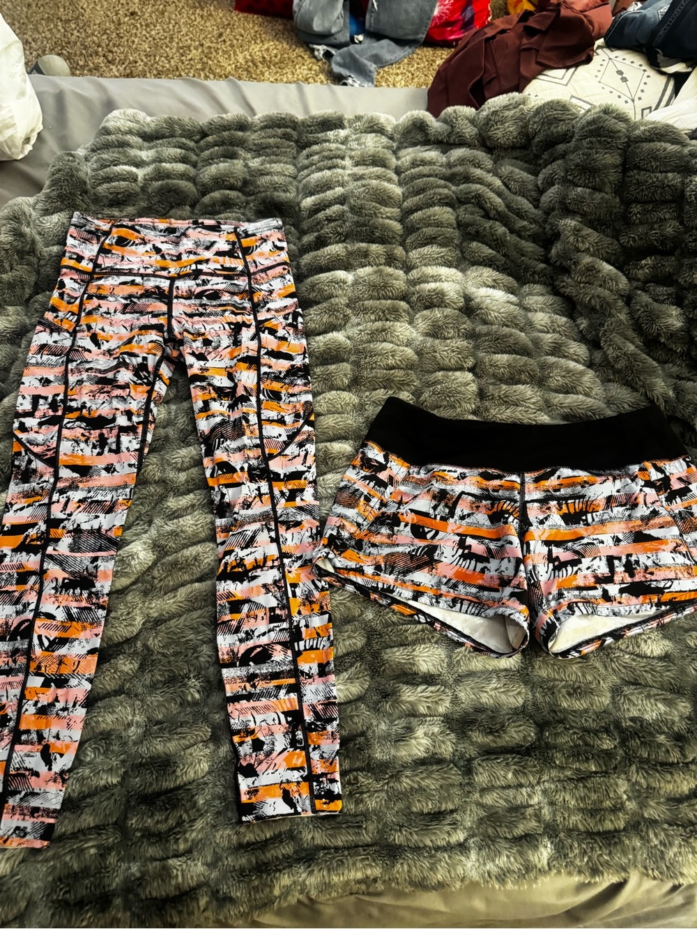 Lululemon legging and short set